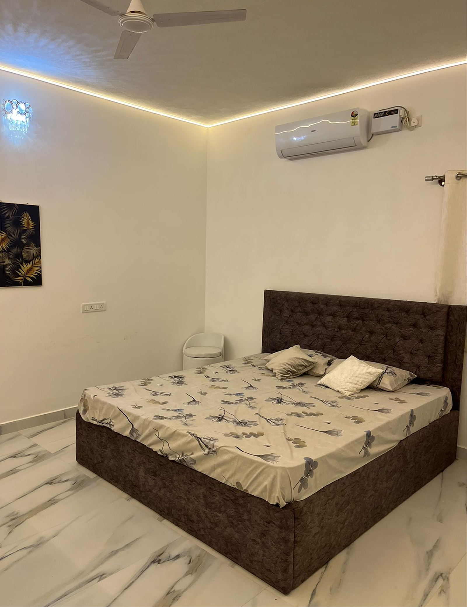 Comfortable air-conditioned bedroom at Classy Villa